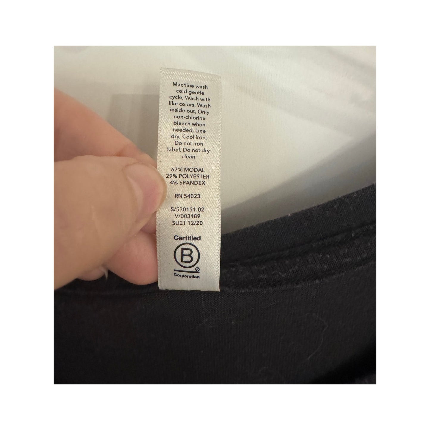 Athleta Black Sleeveless Tank Top XL Loose Fit Open Arm Activewear