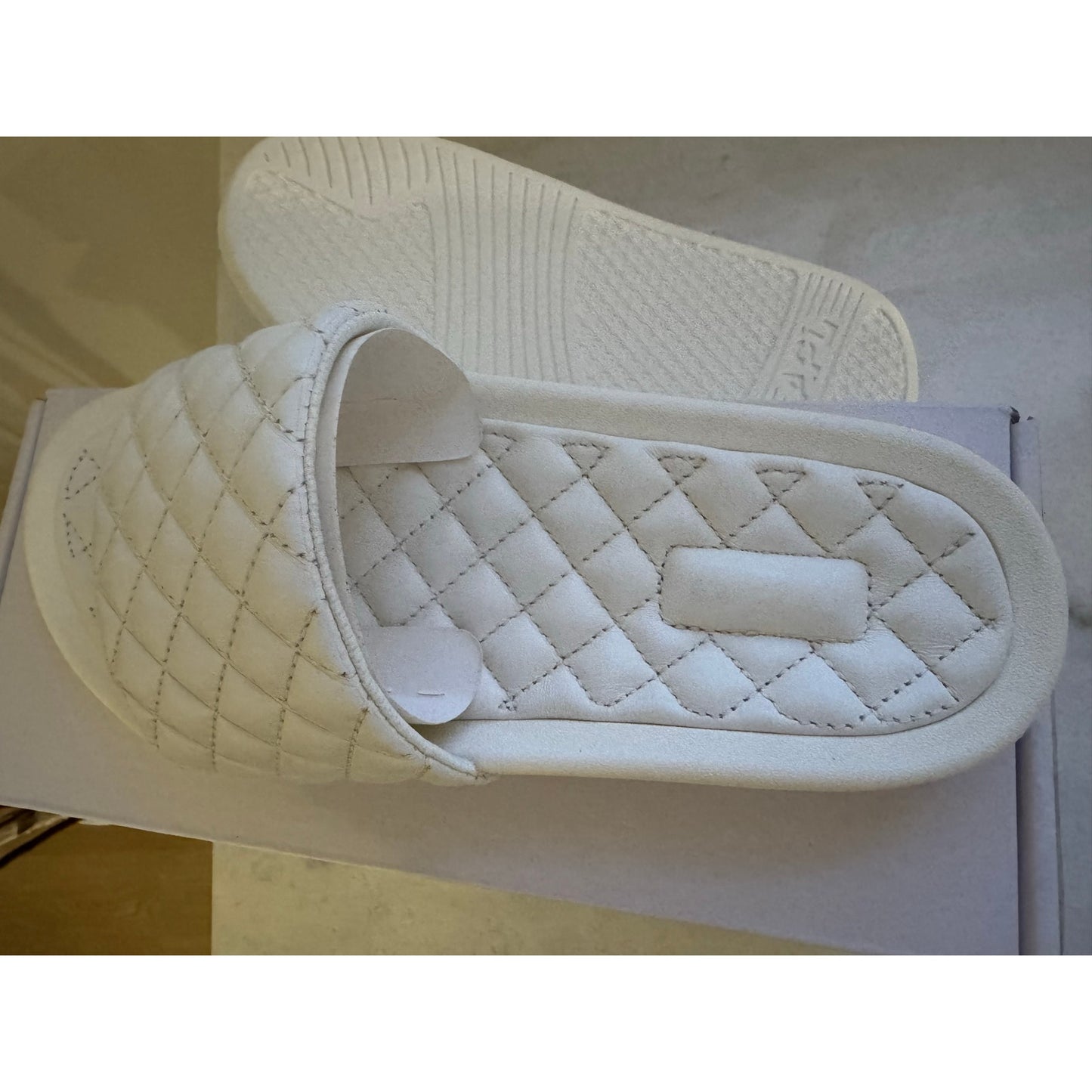 APL Lusso Slide Ivory Quilted Nappa Leather Slides Women’s Size 6 NEW