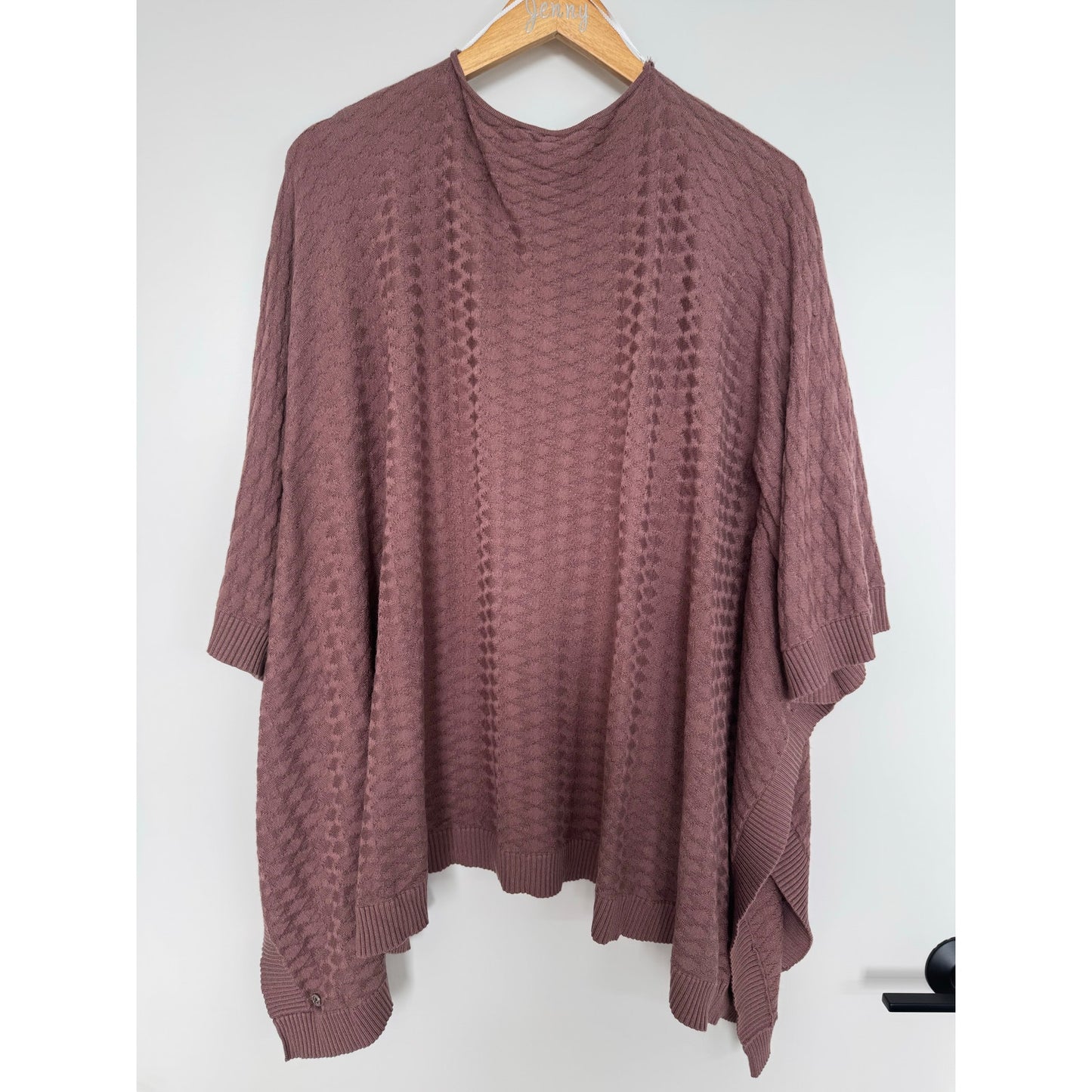 Lululemon Divinity Cashmere Blend Poncho – One Size (OS)