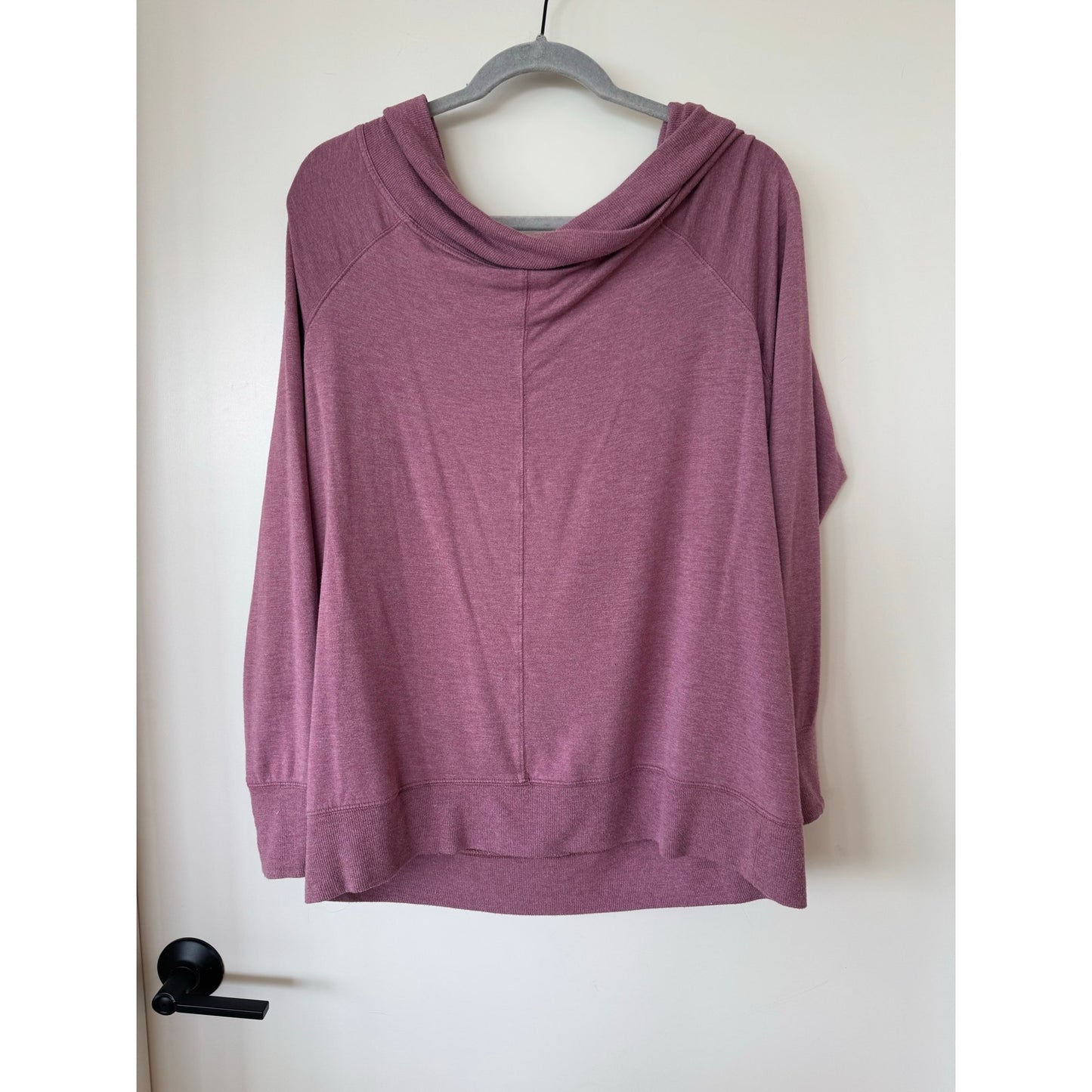Athleta XL Oversized Cowl Neck Pullover Sweatshirt Mauve Thumbholes