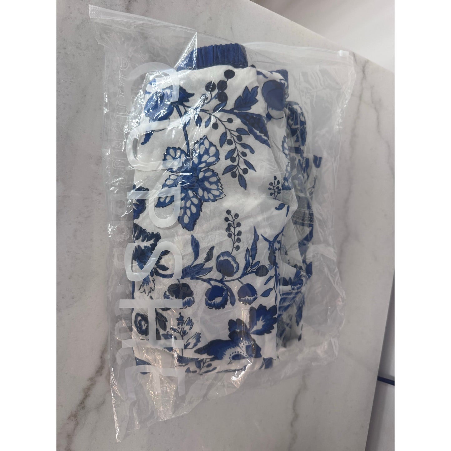 Cupshe Blue & White Floral Smocked Waist Tapered Pants | Medium | NEW