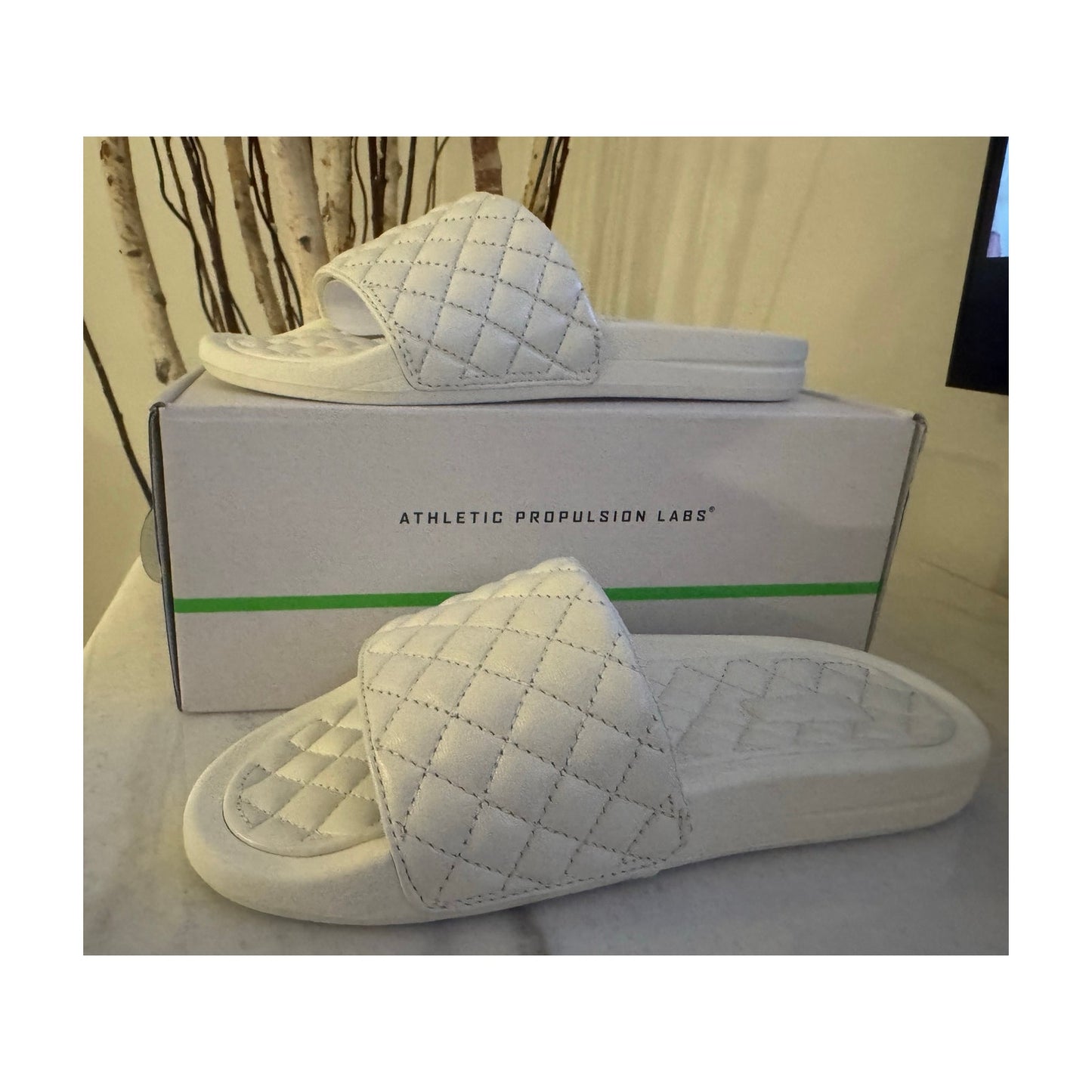 APL Lusso Slide Ivory Quilted Nappa Leather Slides Women’s Size 6 NEW