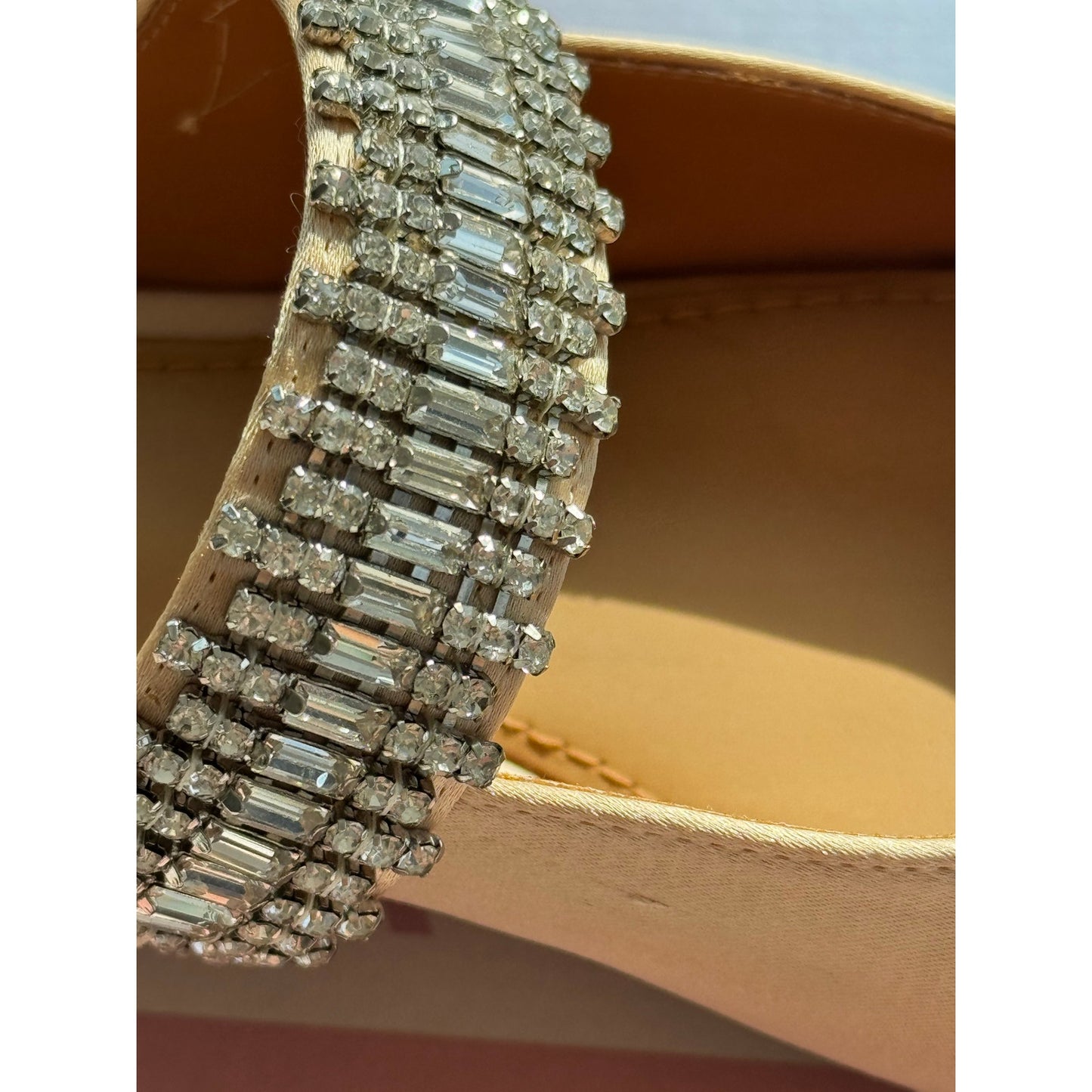 Lisa Vicky MOVE-V Champagne Satin Flats – Rhinestone Strap – Size 7 NEW