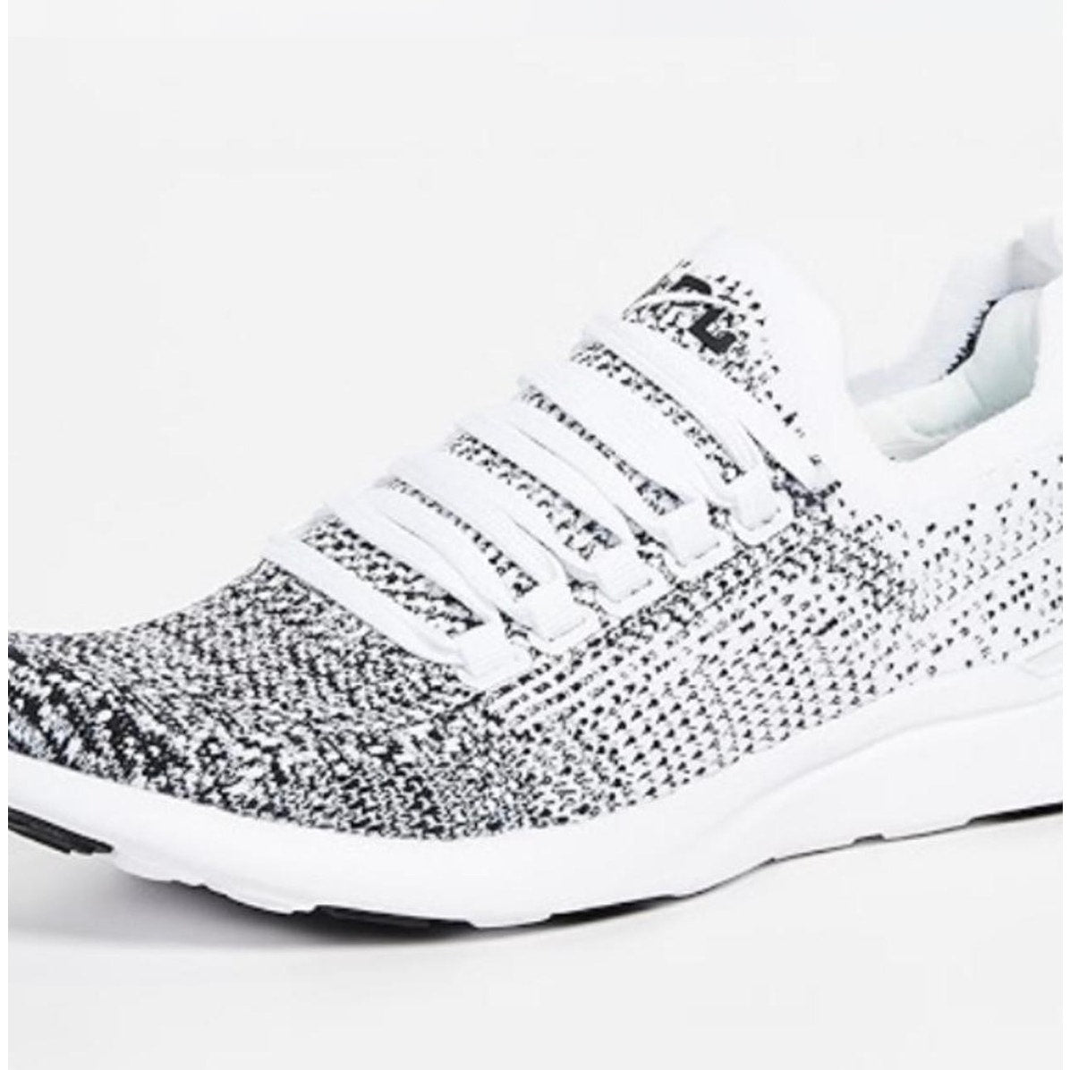 APL TechLoom Breeze Sneakers Women's 5.5 White Black Ombre NEW
