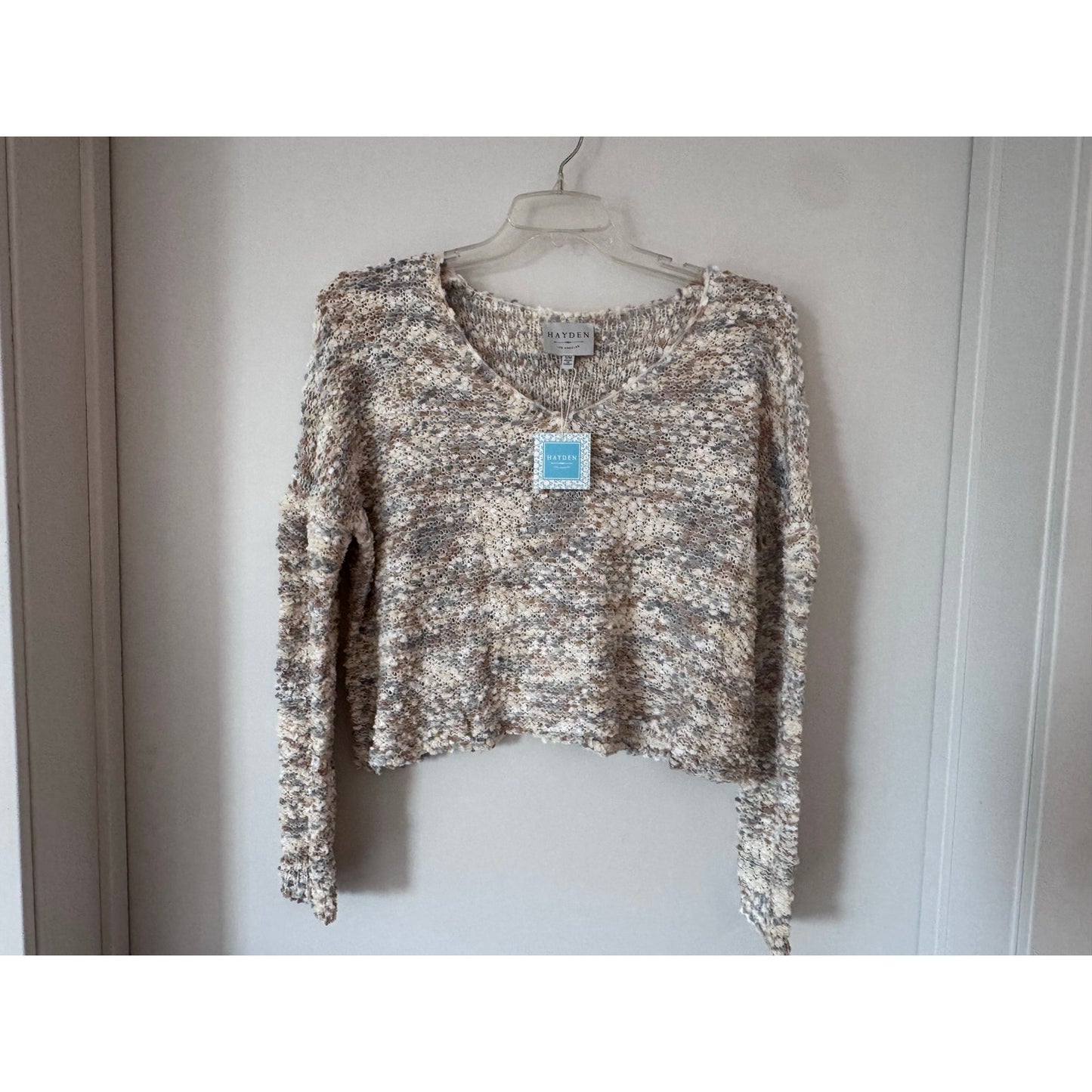 Hayden Los Angeles Cappuccino Popcorn Knit Sweater S/M NEW Cropped V Neck Chunky