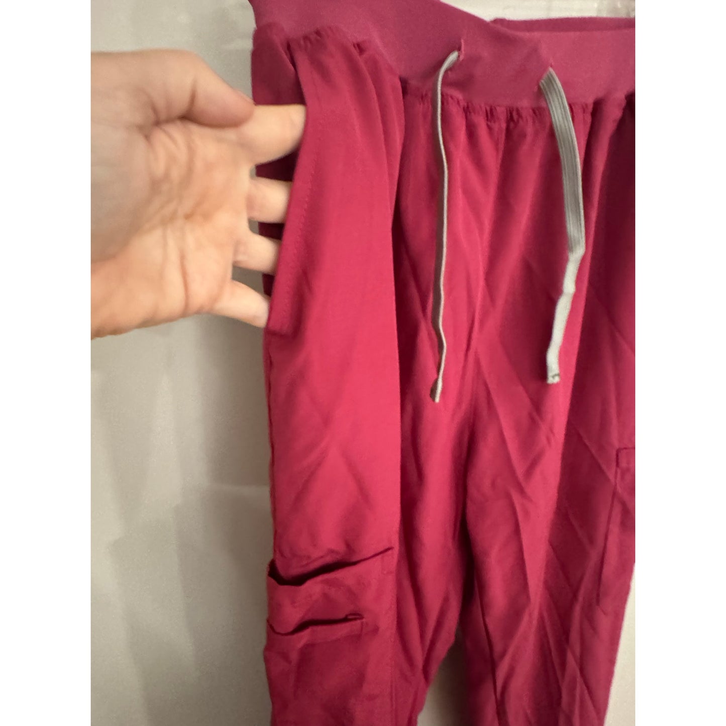 Niaahinn Scrub Suit Set Shirt+jogger– Hot Pink (Size Small) – NWT