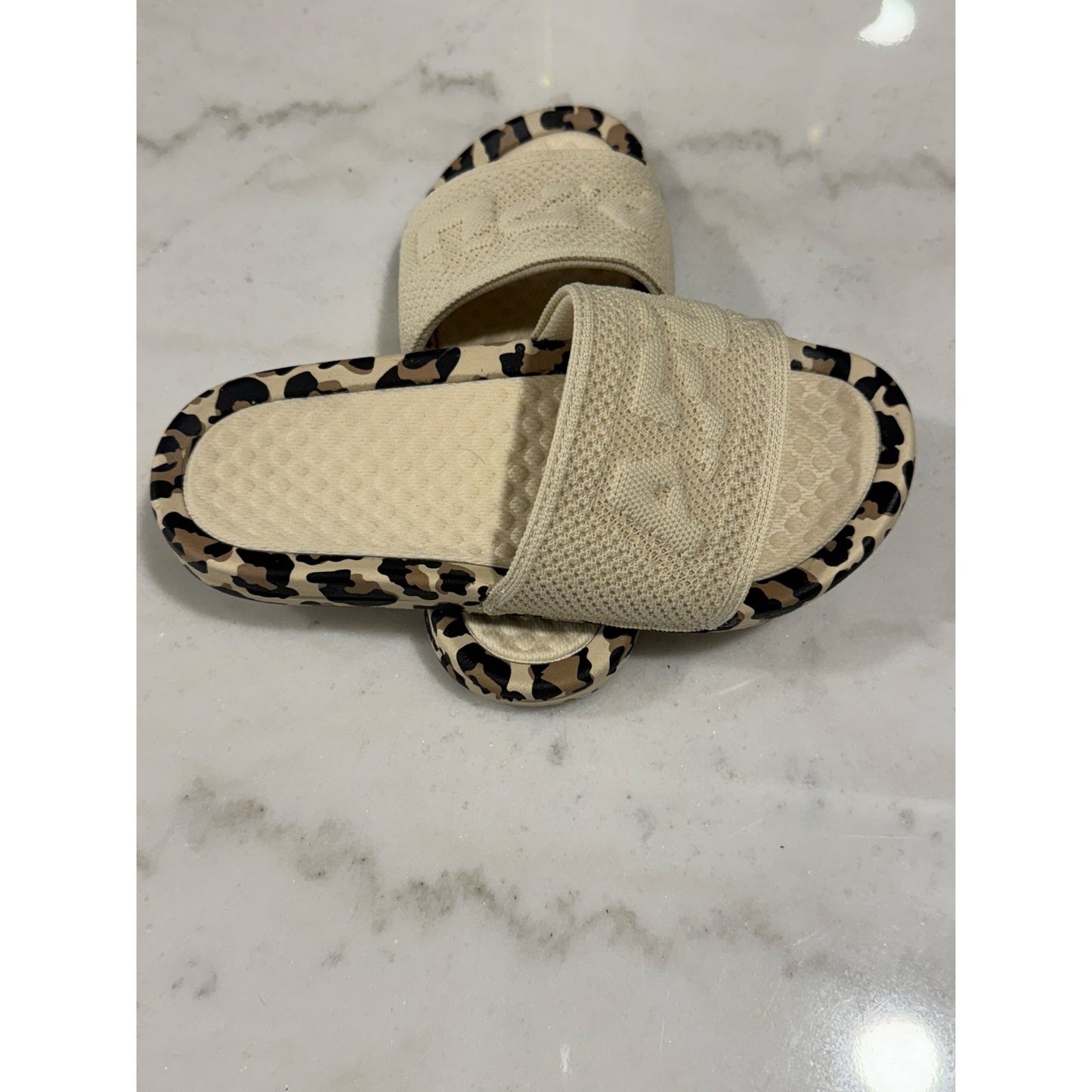 APL Big Logo TechLoom Slides – Leopard Print | Size 5 NEW (would fit a 6)