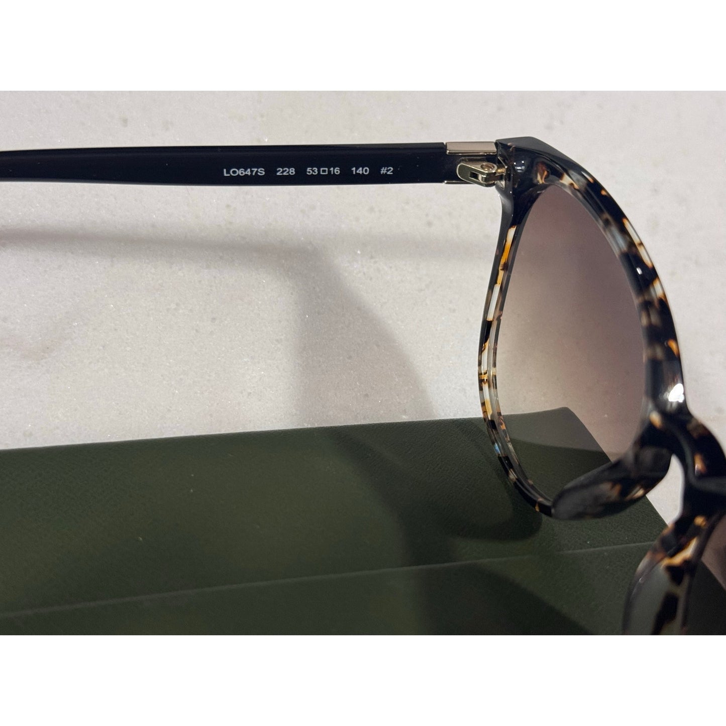 Longchamp Tortoise Round Sunglasses Brown Gradient Lens w Case NEW