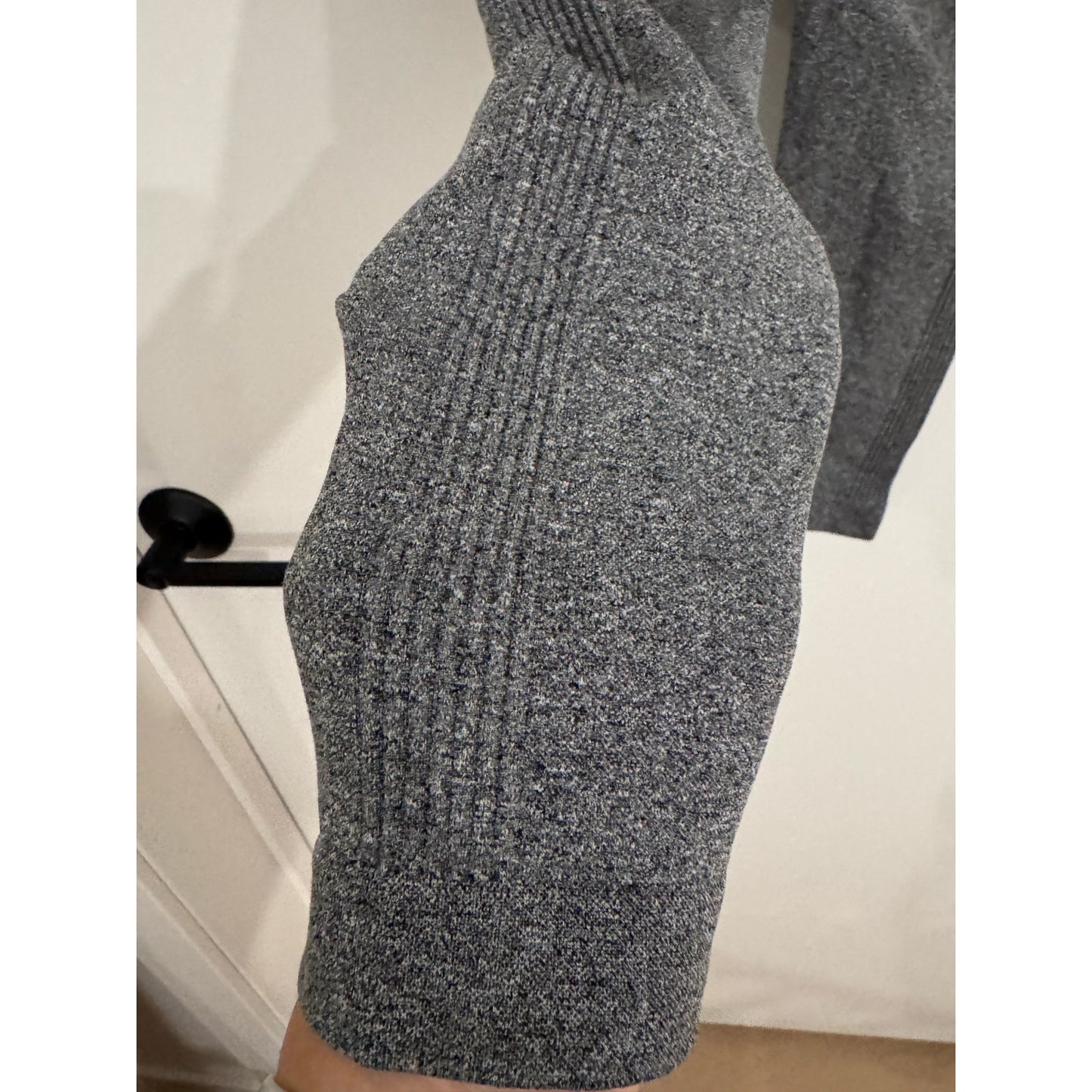 Uzavy Seamless Sculpting Base Layer Leggings | XS | Gray | NWOT