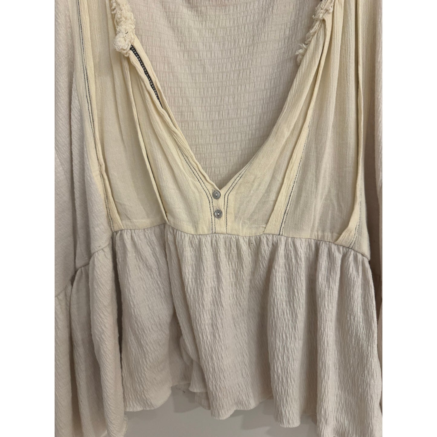 Urban Outfitters Cream Textured Boho Blouse • Size L