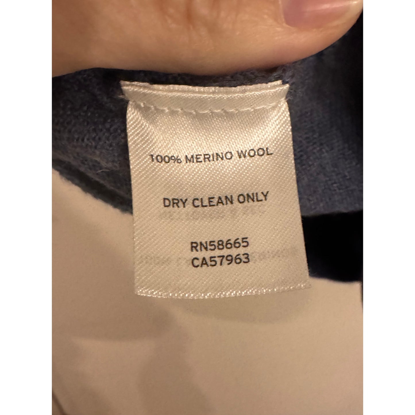 Nordstrom Men’s Shop 100% Merino Wool V-Neck Sweater Vest – Medium