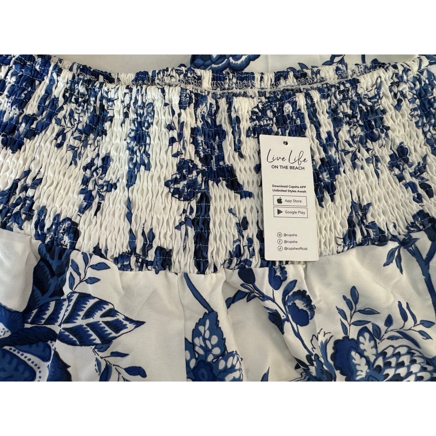 Cupshe Blue & White Floral Smocked Waist Tapered Pants | Medium | NEW