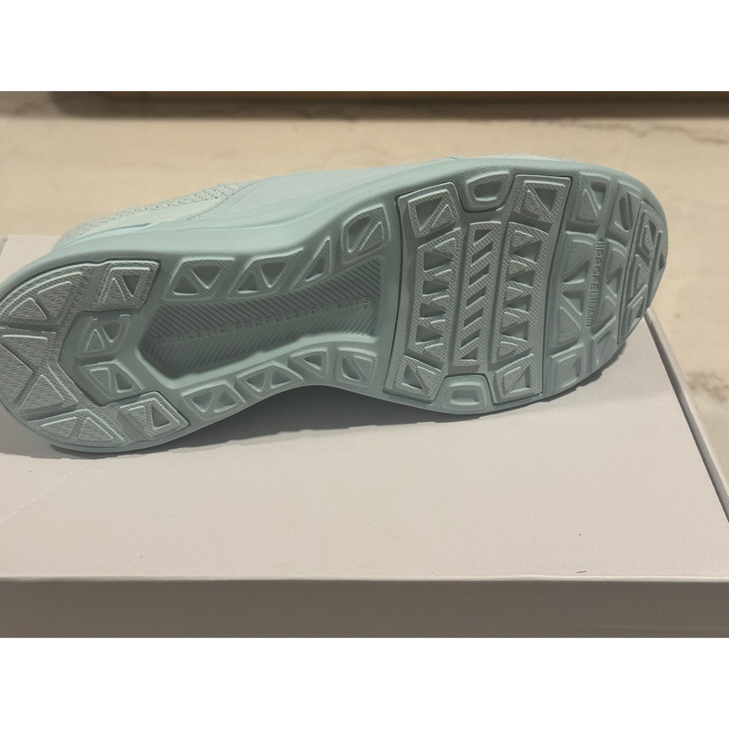 APL TechLoom Bliss Sneakers - Gulf Blue / Orange Racer - Size 7 / EUR 37 NEW