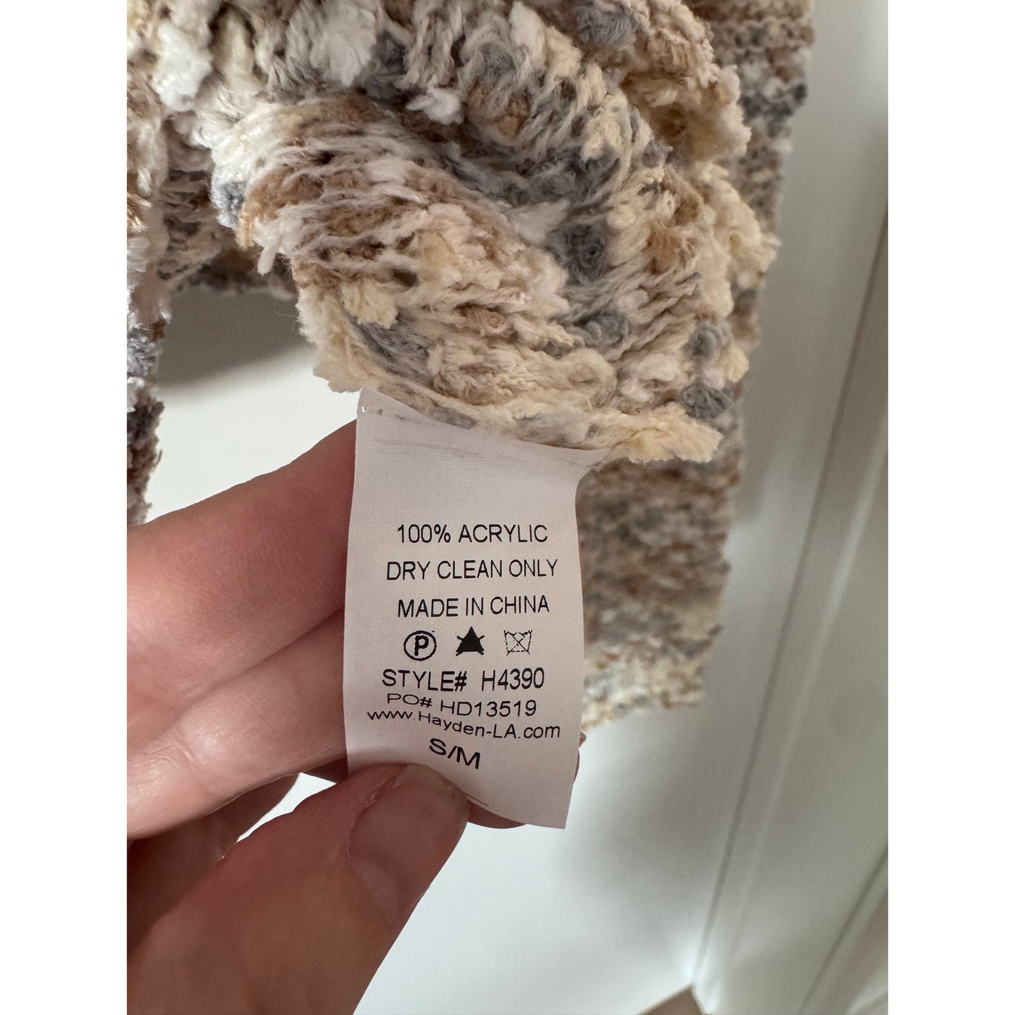 Hayden Los Angeles Cappuccino Popcorn Knit Sweater S/M NEW Cropped V Neck Chunky