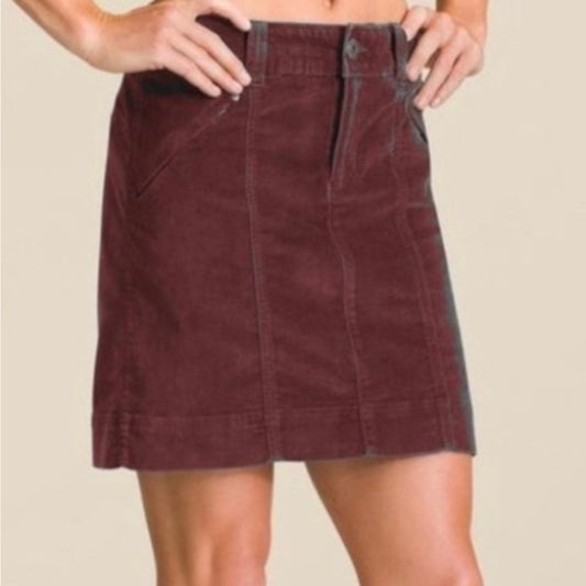 Athleta Roseville Skirt Cherrywood Corduroy Size 12 Stretch Mini Skirt Pockets