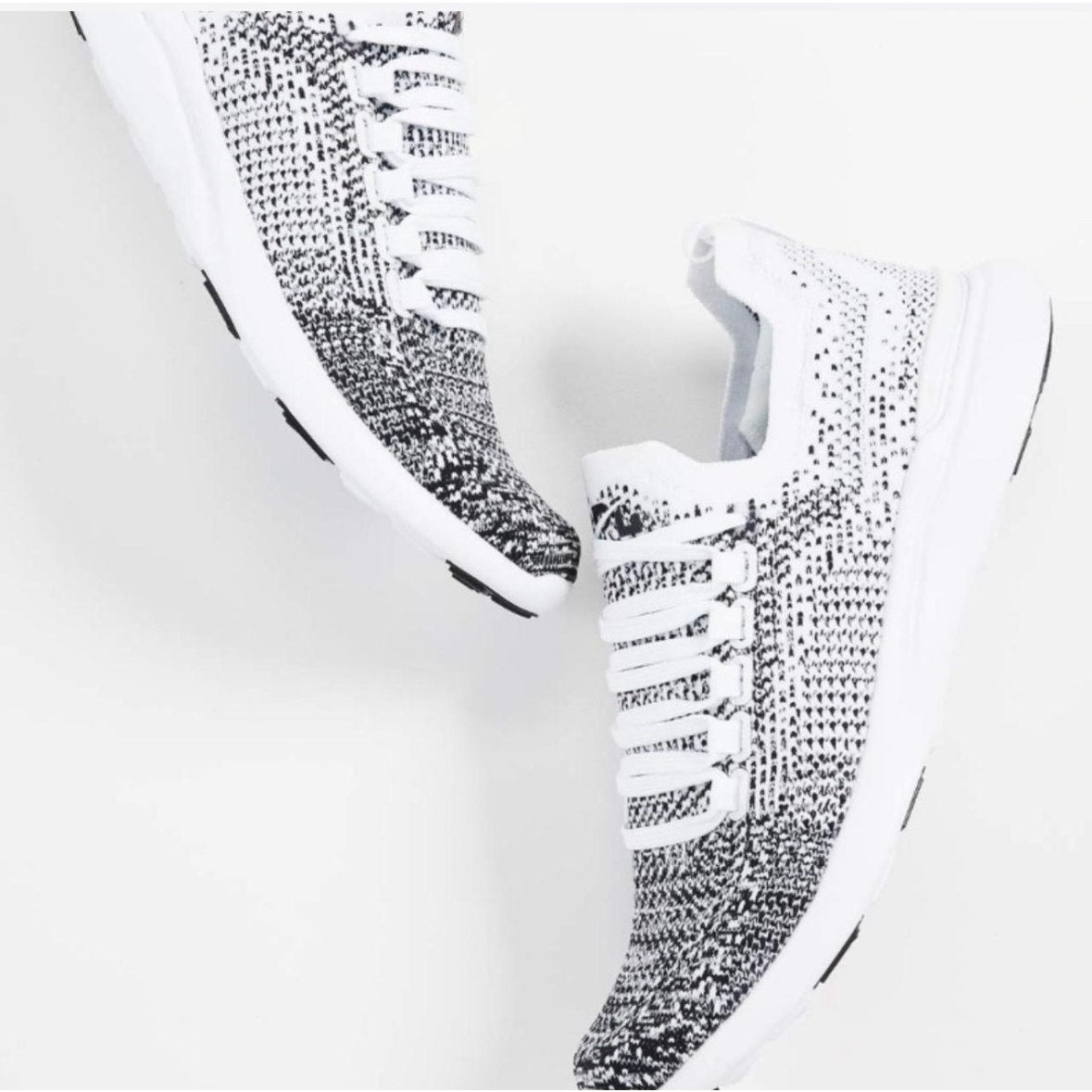 APL TechLoom Breeze Sneakers Women's 5.5 White Black Ombre NEW