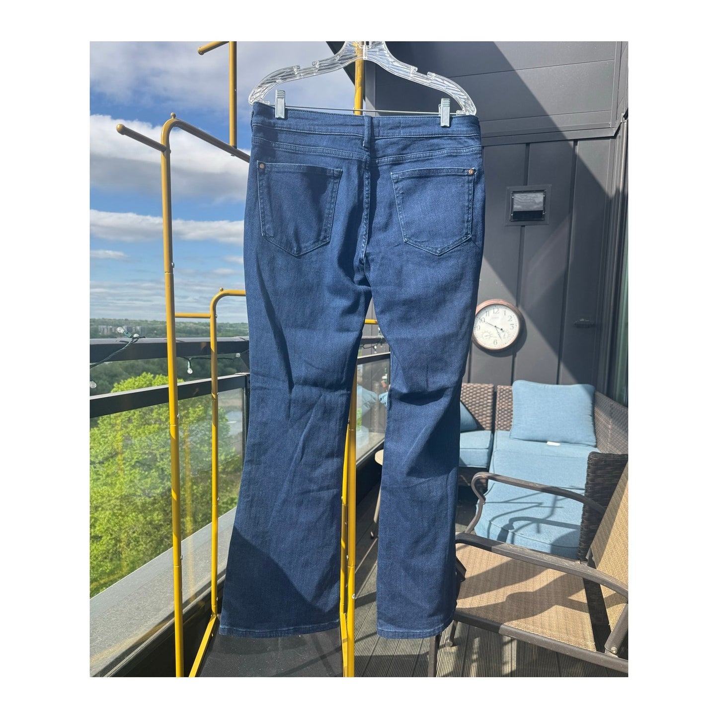 Pilcro The Icon Flare Jeans Anthropologie Dark Wash NEW Size 30