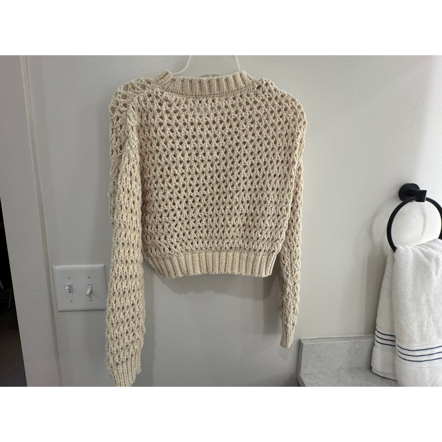 Poof New York Cropped Sweater | Cream | Size Medium NWT