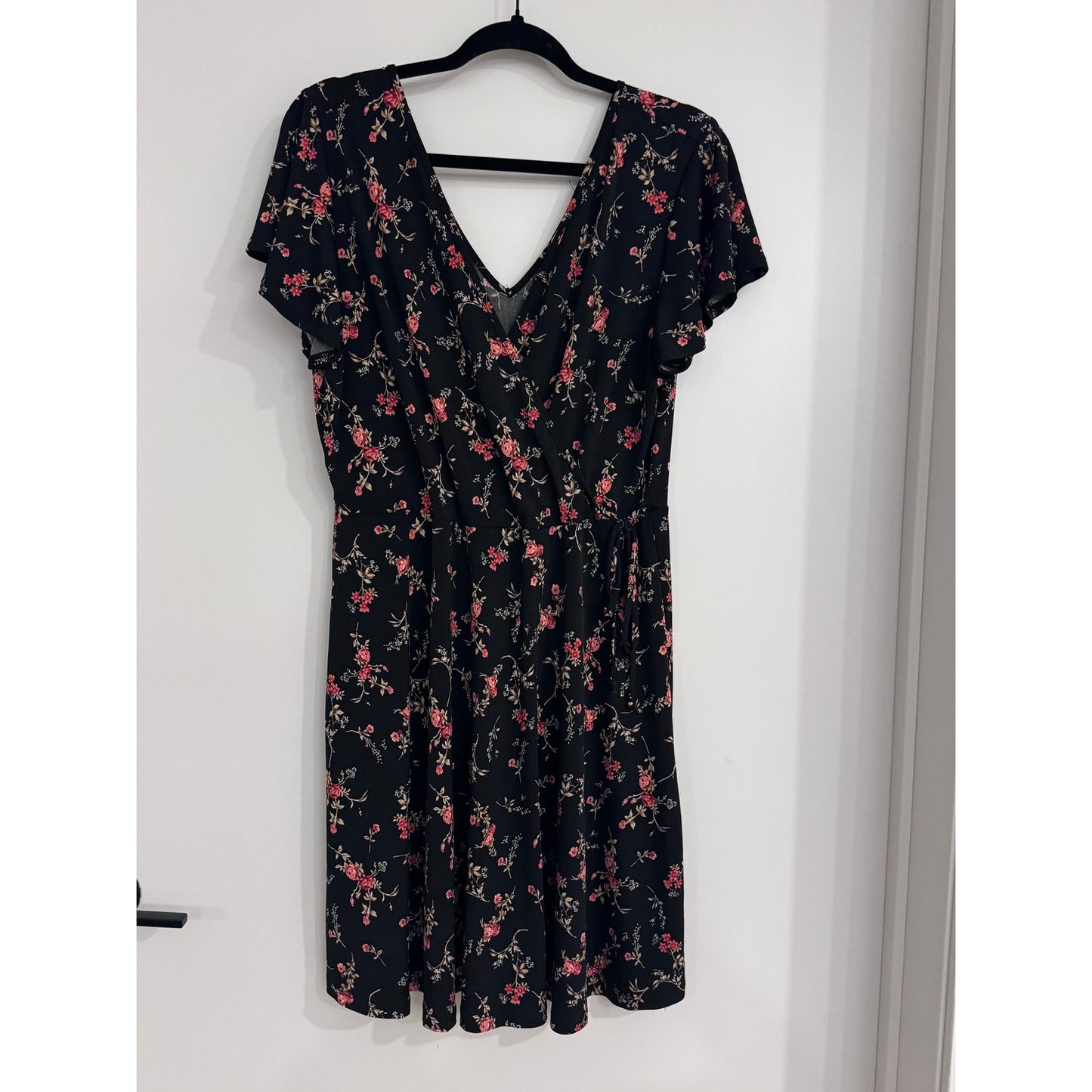Kaileigh Kaela Floral Faux Wrap Dress XL Black Pink Fit & Flare Flutter Sleeve NEW