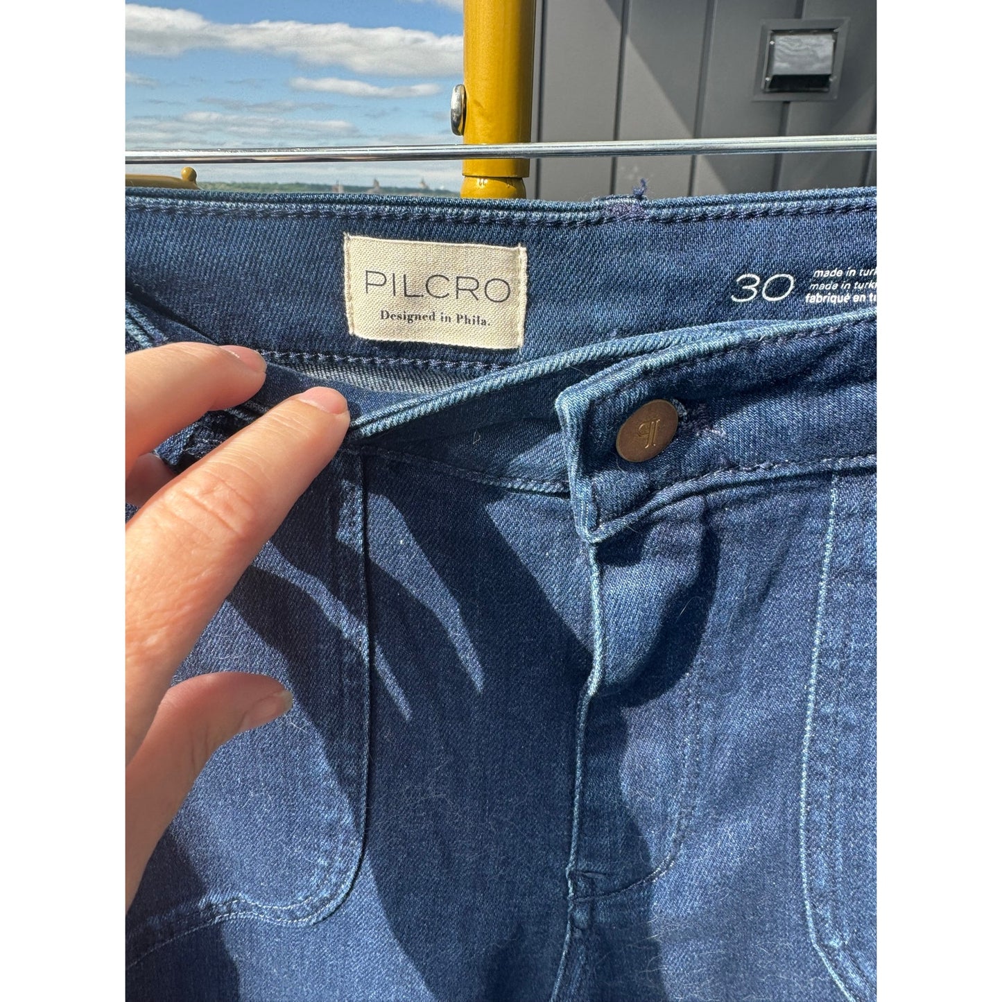 Pilcro The Icon Flare Jeans Anthropologie Dark Wash NEW Size 30