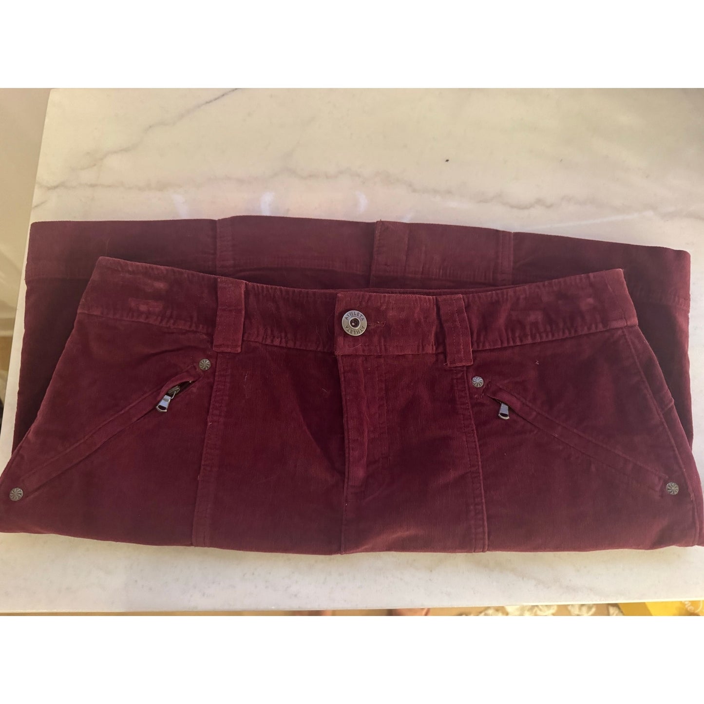Athleta Roseville Skirt Cherrywood Corduroy Size 12 Stretch Mini Skirt Pockets