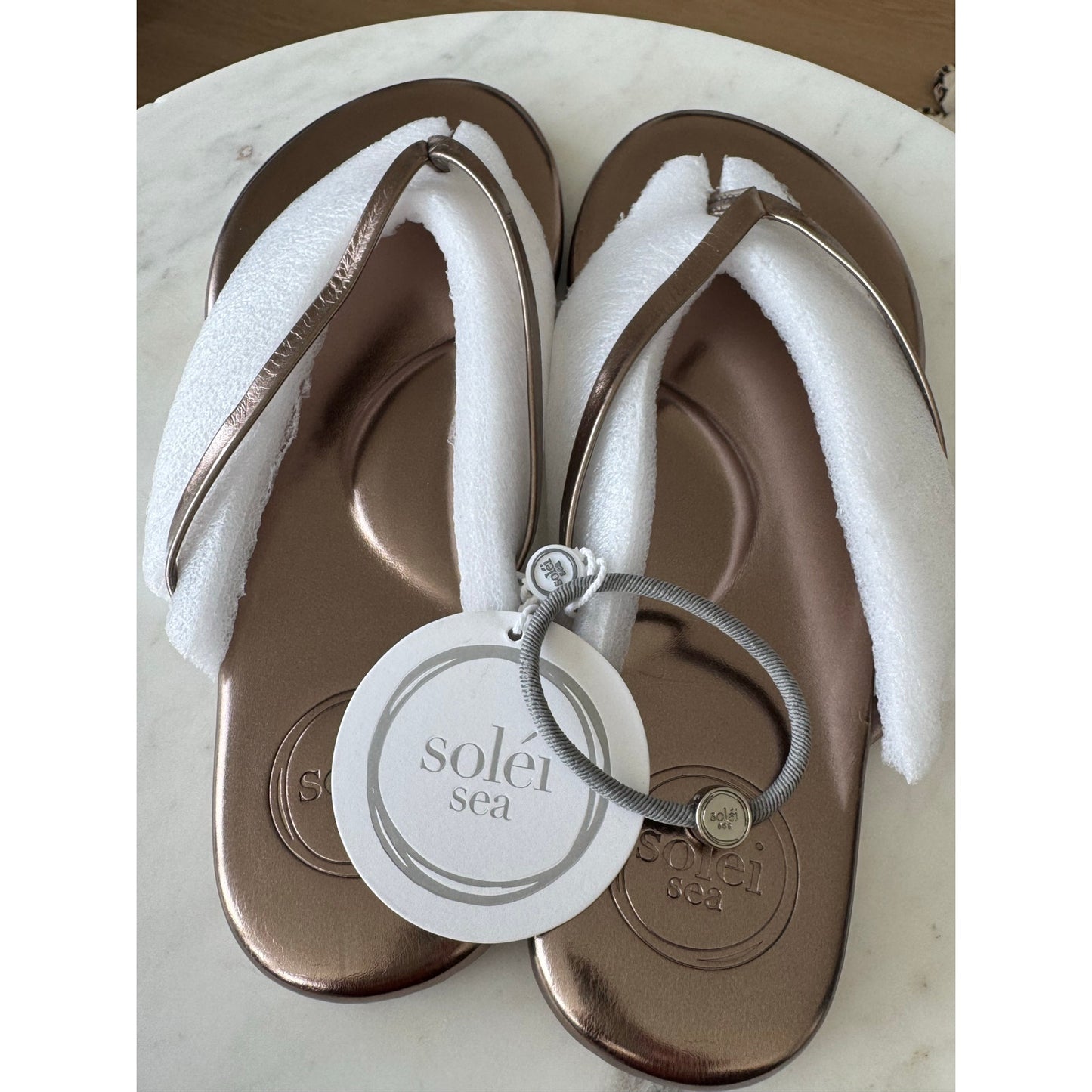 REVOLVE Soléi Sea Indie Flip-Flop Sandals | Metallic Pewter | Size 6 NEW