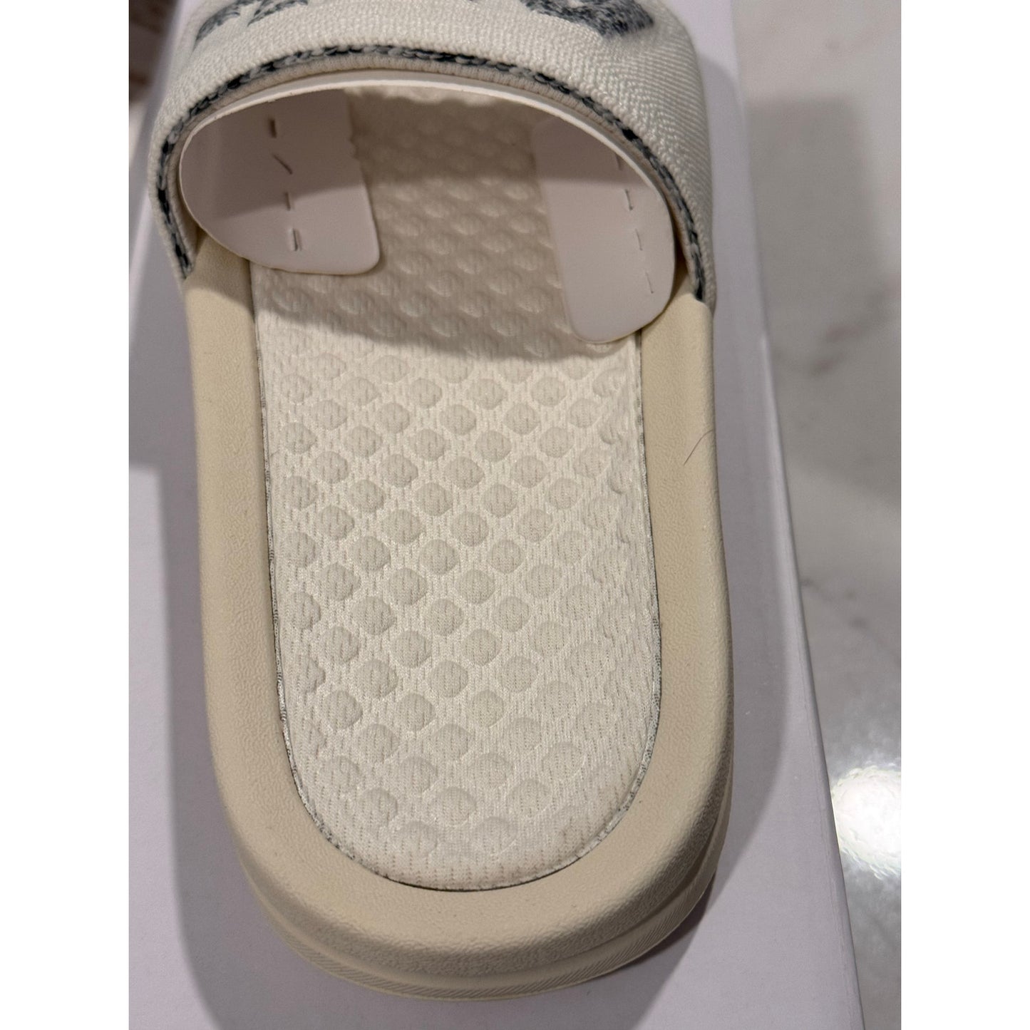 APL Women’s Big Logo Techloom Slide – Pristine/Heather Grey | Size 6 | NEW