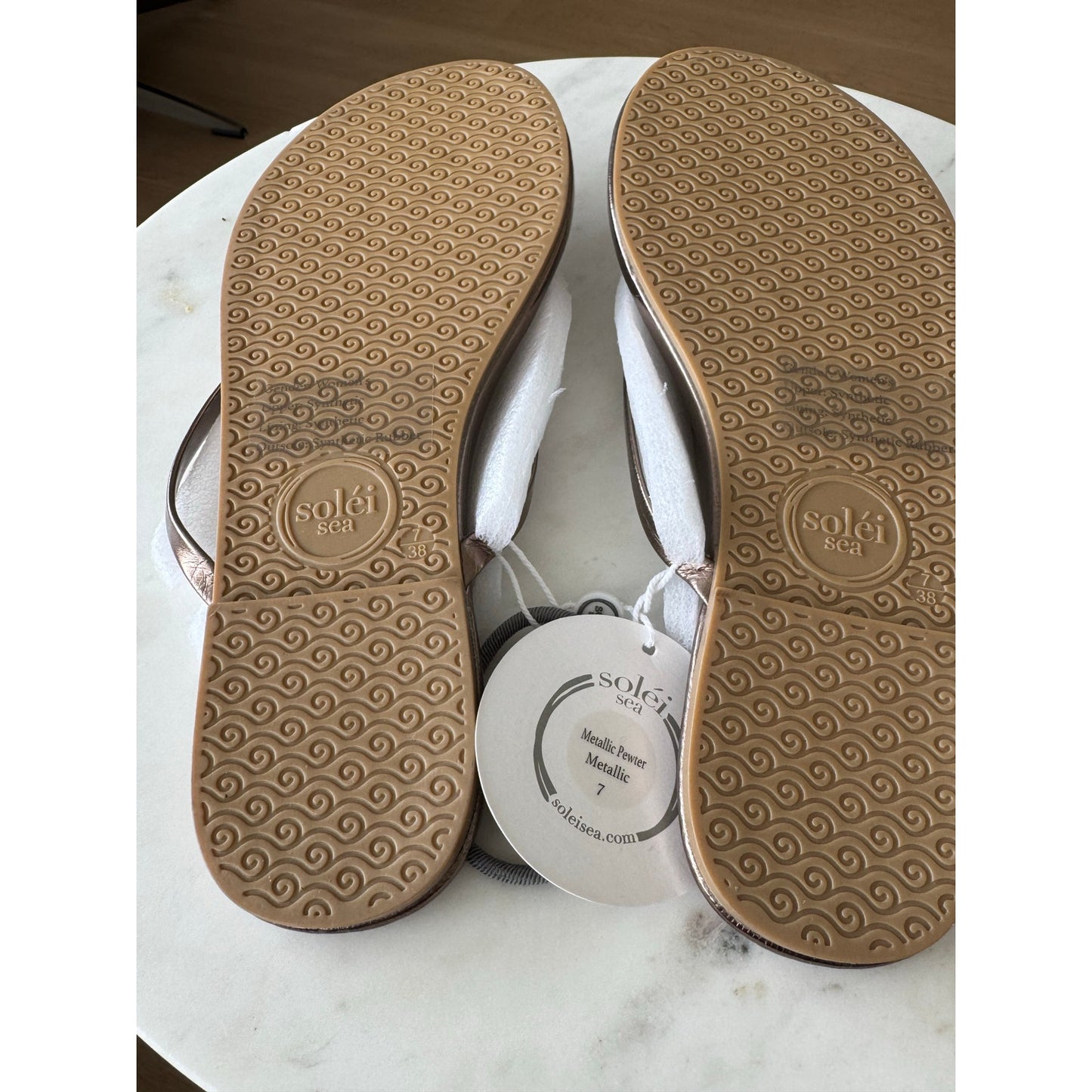 REVOLVE Soléi Sea Indie Flip-Flop Sandals | Metallic Pewter | Size 6 NWT