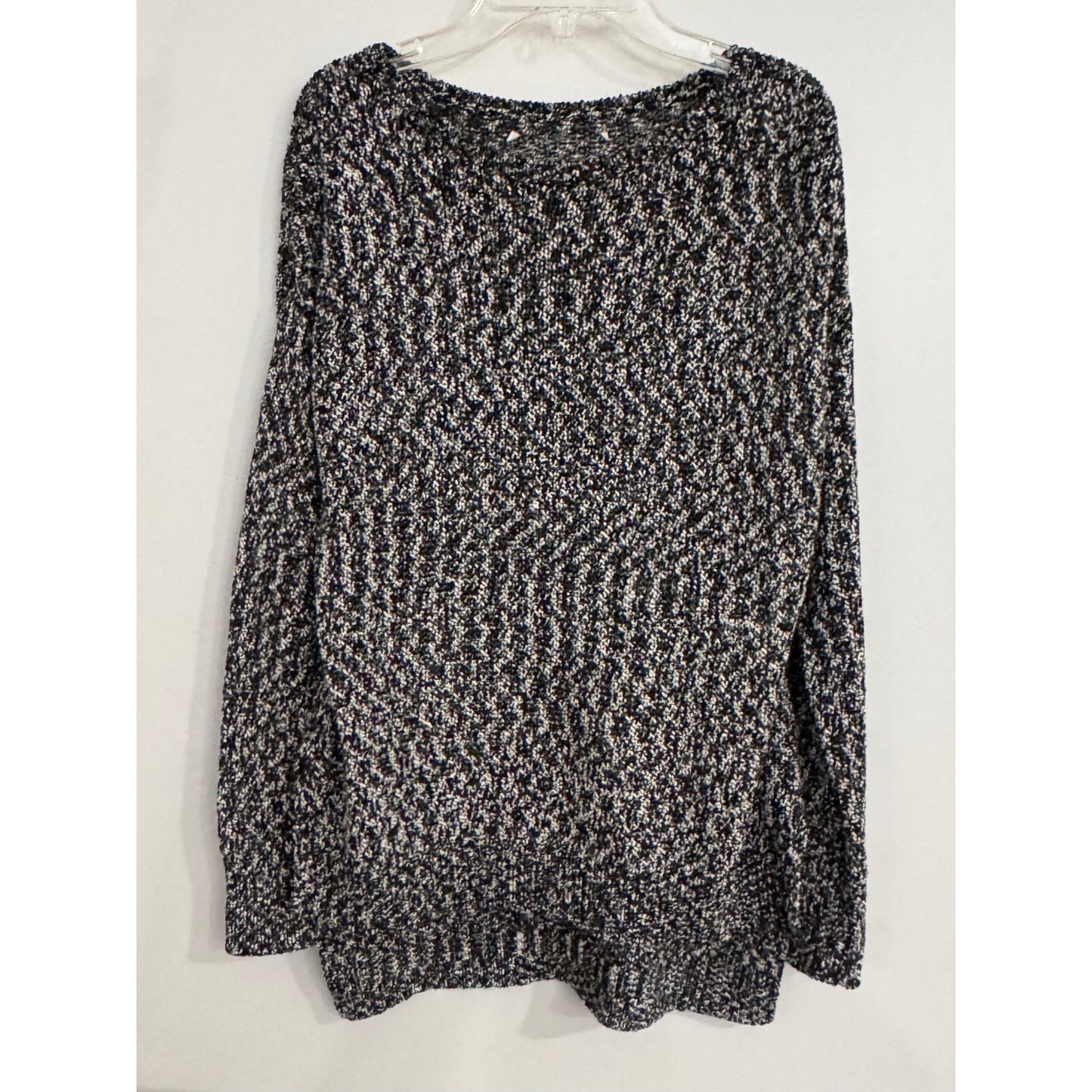 Black & White Textured Knit Sweater | Hi-Low Hem | Cozy Pullover