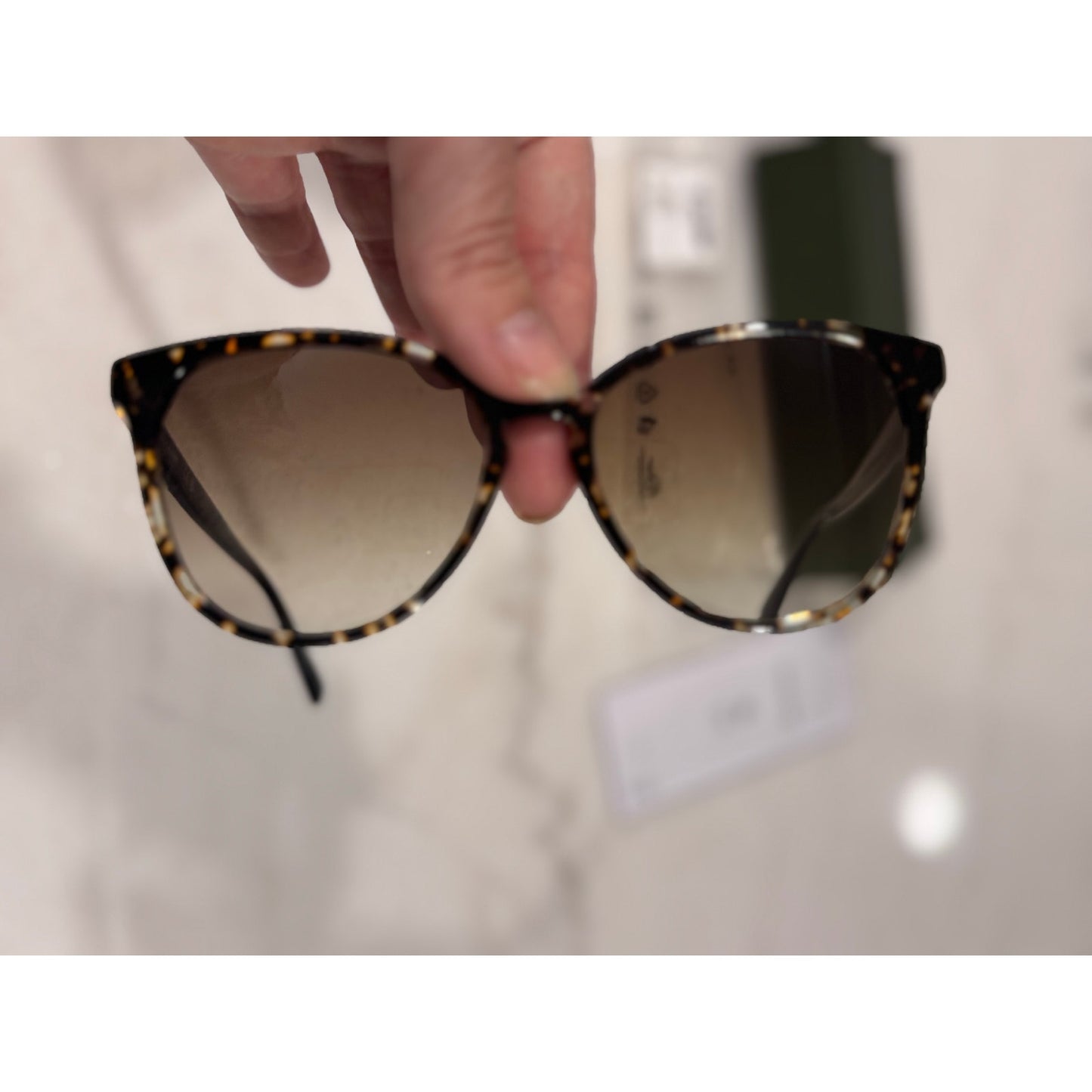 Longchamp Tortoise Round Sunglasses Brown Gradient Lens w Case NEW