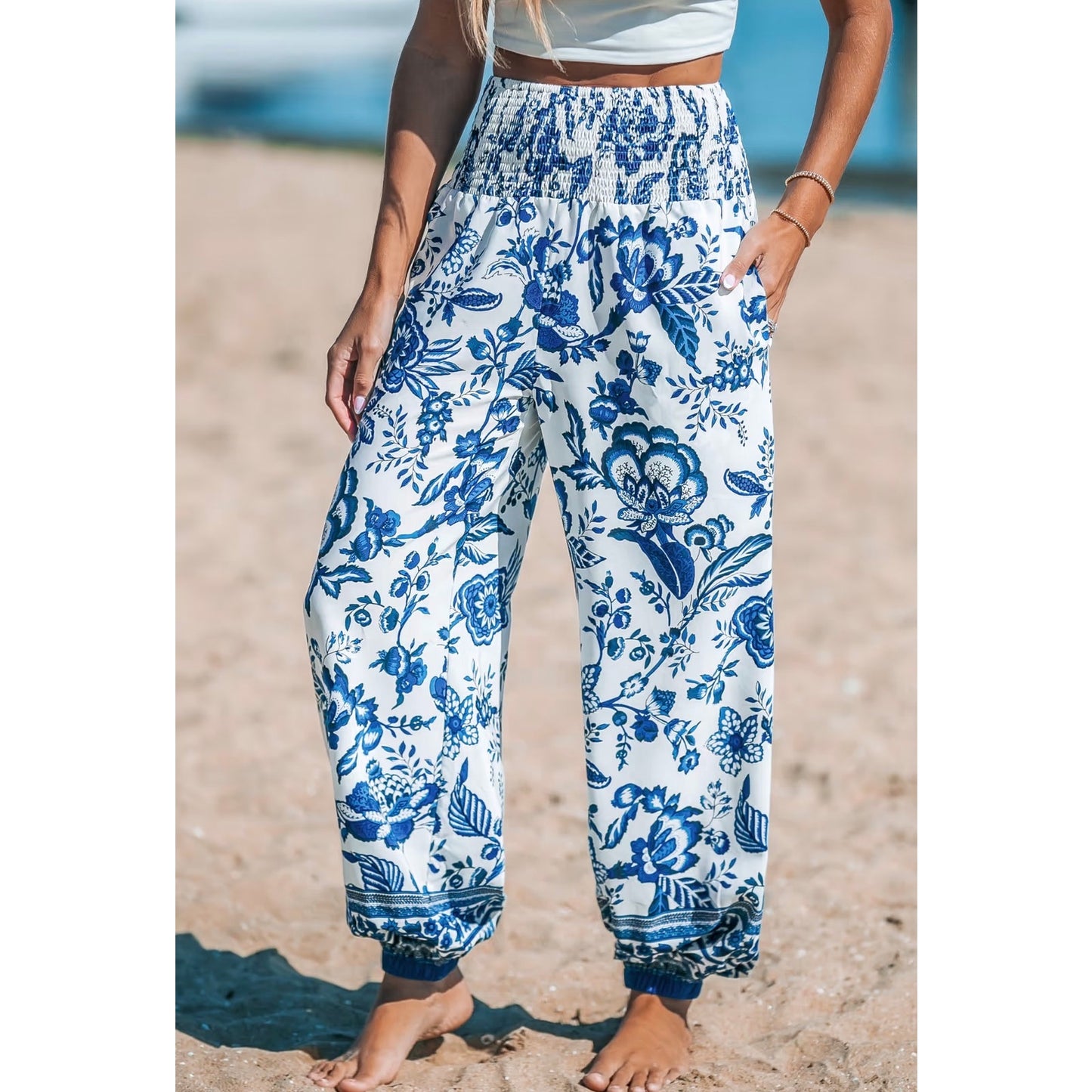 Cupshe Blue & White Floral Smocked Waist Tapered Pants | Medium | NEW