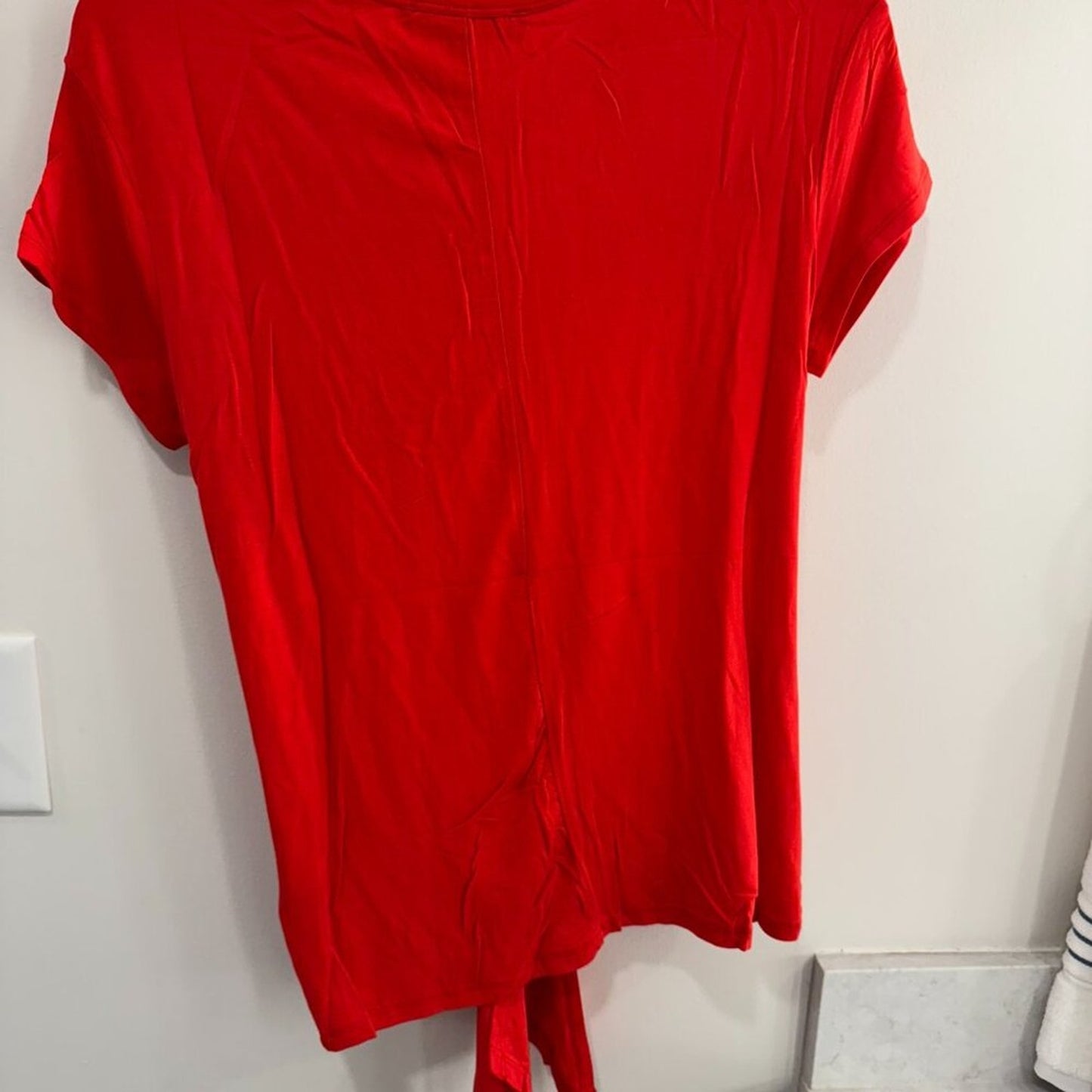 Caara Red Tie-Front Short Sleeve Blouse | Red | Size Medium NEW